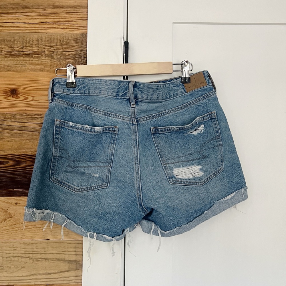 AE Denim Tomgirl Short Size 8 Medium Destroy - Picture 5 of 5